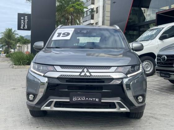 MITSUBISHI OUTLANDER 2.2 MIVEC DI-D DIESEL HPE-S AWD AUTOMÁTICO